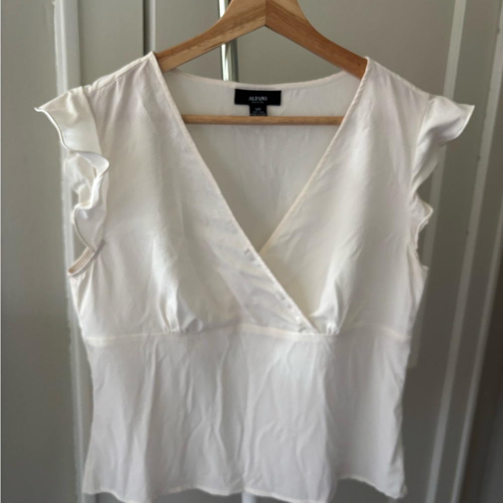 Alfani Women's White 100% Silk Ruffle Sleeve Top Sz 10P